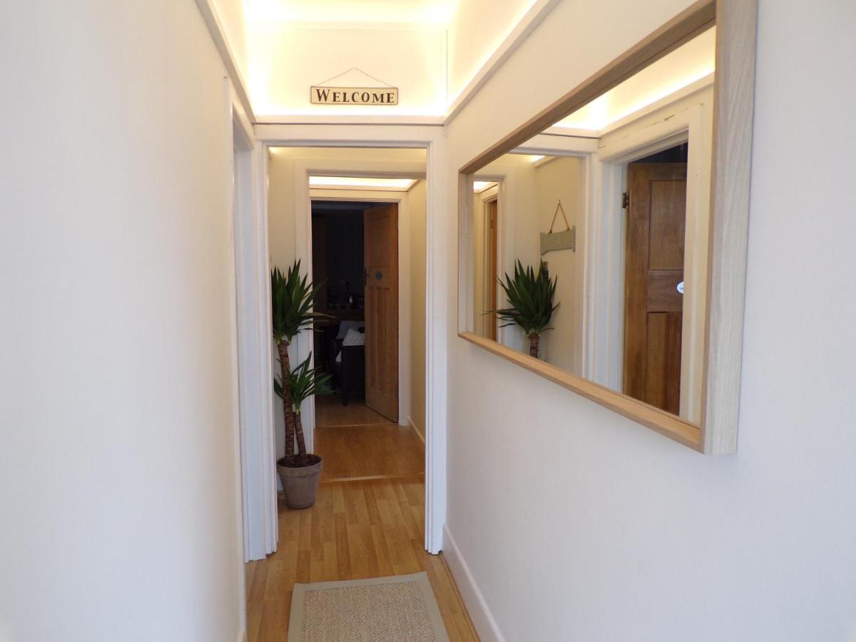 Coast 77 B&B Poole Ngoại thất bức ảnh